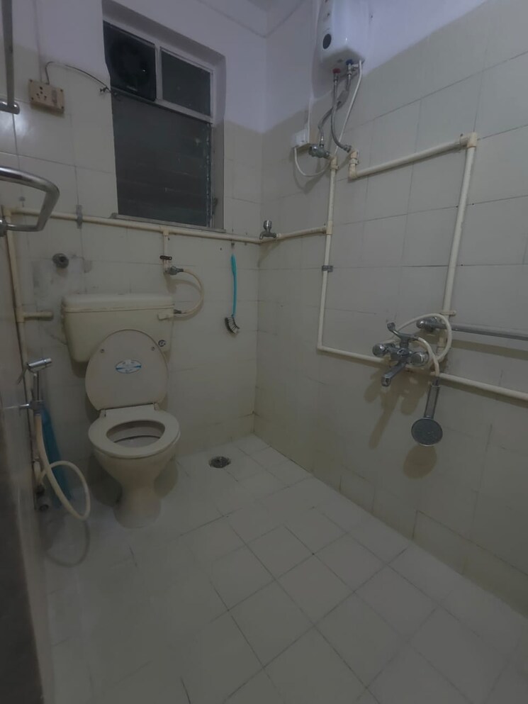 Bathroom, valley-towers-annex 1 Bedroom 720 Sq.Ft. Apartment In Manpada Thane 9457136