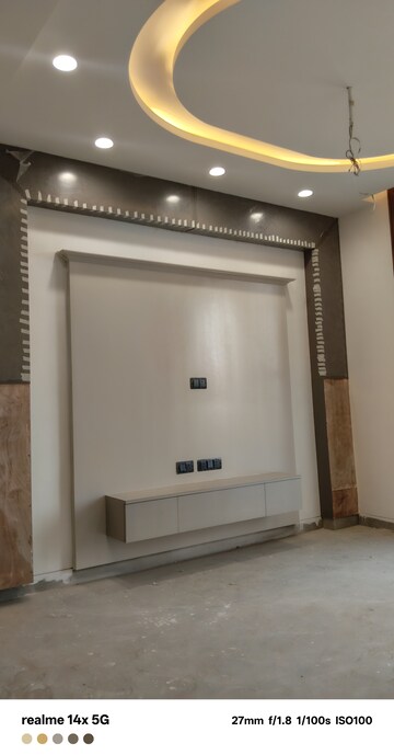 Building Lobby in 4 BHK Builder Floor at Puri Aman Vilas, Sector 89 – for Sale