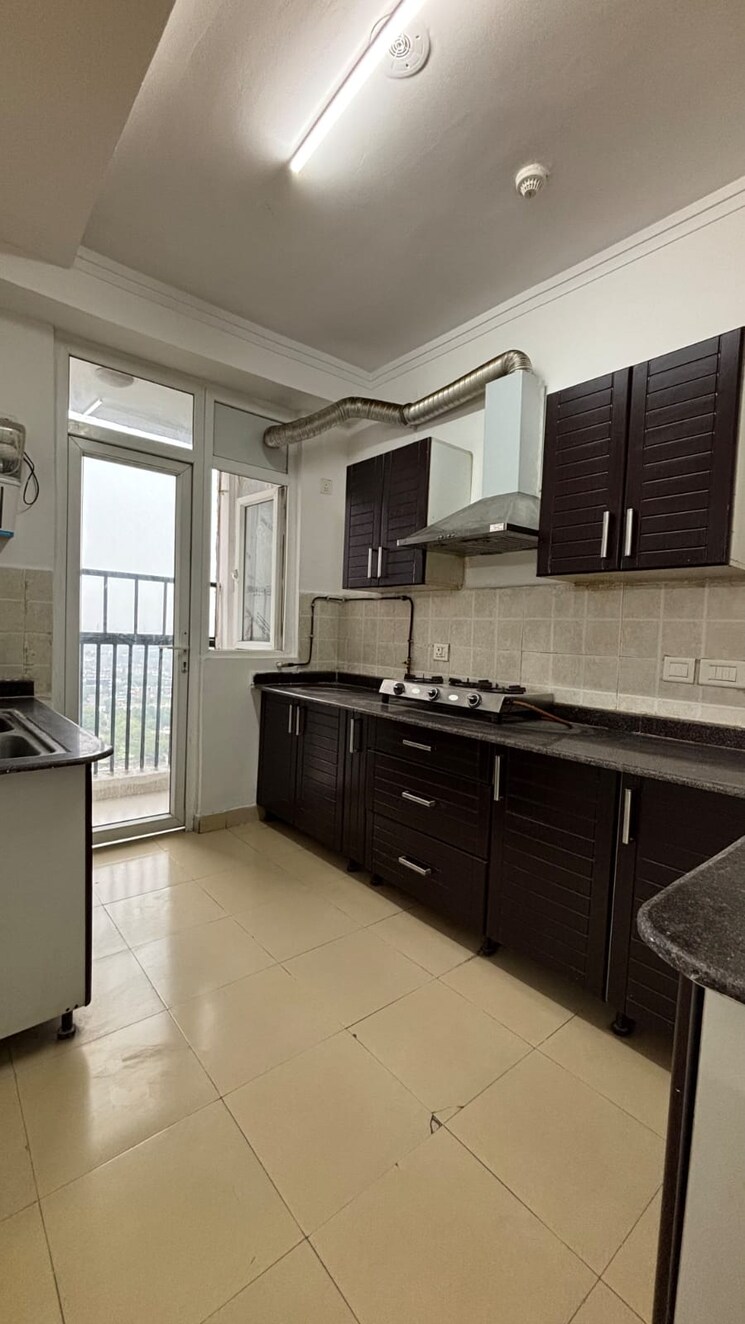 Kitchen, amrapali-platinum 3 Bedroom 1625 Sq.Ft. Apartment In Sector 119 Noida 9457470