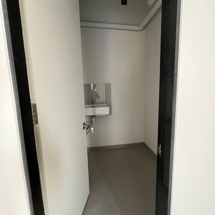 undefined, lodha-signet-palava Commercial Office Space 550 Sq.Ft. In Kalyan Shilphata Road Thane 9457612