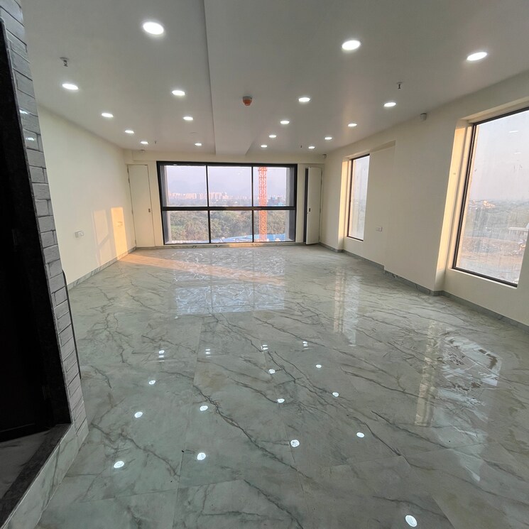 Room, lodha-signet-palava Commercial Office Space 550 Sq.Ft. In Kalyan Shilphata Road Thane 9457612