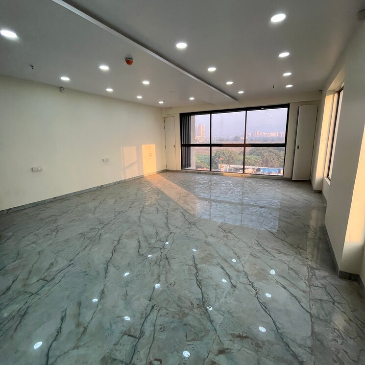 Room, lodha-signet-palava Commercial Office Space 550 Sq.Ft. In Kalyan Shilphata Road Thane 9457612