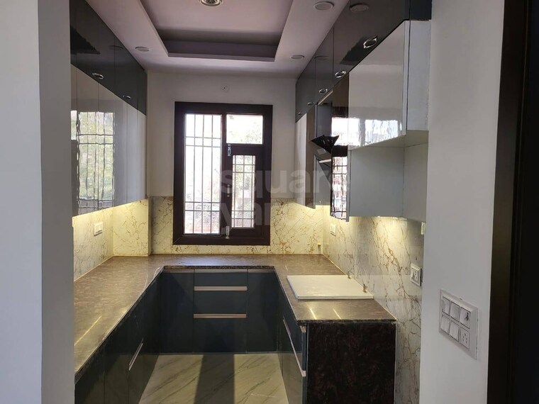Kitchen, deep vihar 3 Bedroom 116 Sq.Yd. Builder Floor In Deep Vihar Delhi 9457377