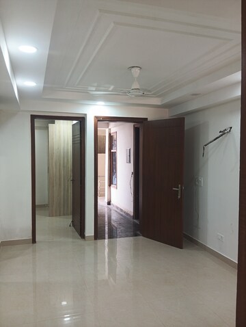 Room in 2 BHK Apartment at Sultanpur – for Sale