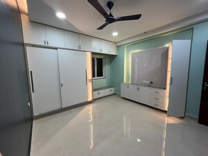 Room in 3 BHK Apartment at Gem Nakshatra, Kokapet – for Rent