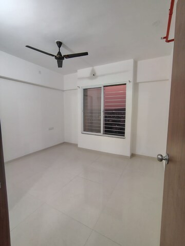 Room in 2 BHK Apartment at Gada Anutham, Hadapsar – for Rent