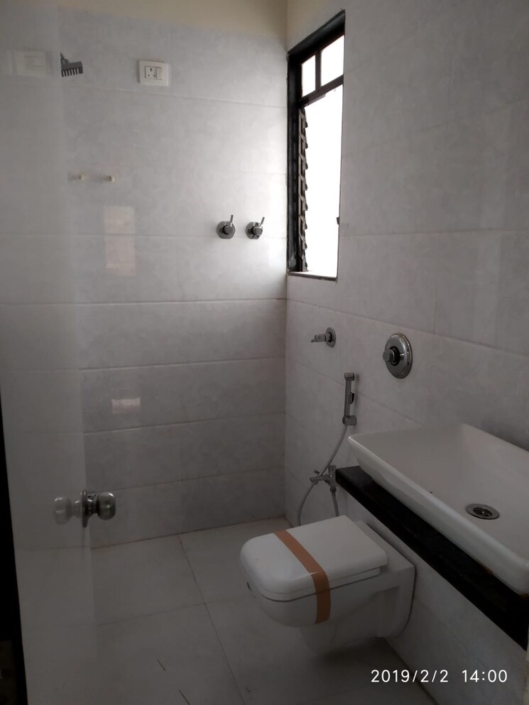 Bathroom, giriraj-chs-naupda 1 Bedroom 600 Sq.Ft. Apartment In Naupada Thane 9457617