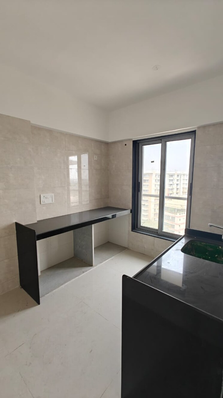 Kitchen, vile parle west 3 Bedroom 870 Sq.Ft. Apartment In Vile Parle West Mumbai 9457607