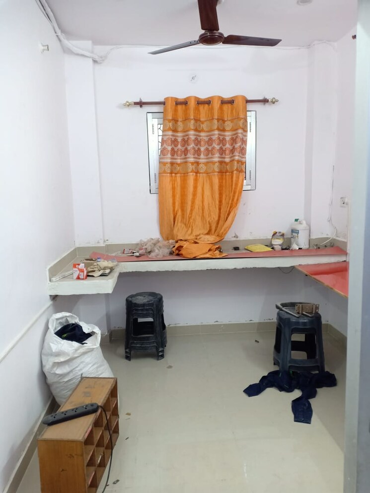 Team Area, indira nagar Commercial Office Space 500 Sq.Ft. In Indira Nagar Lucknow 9457679