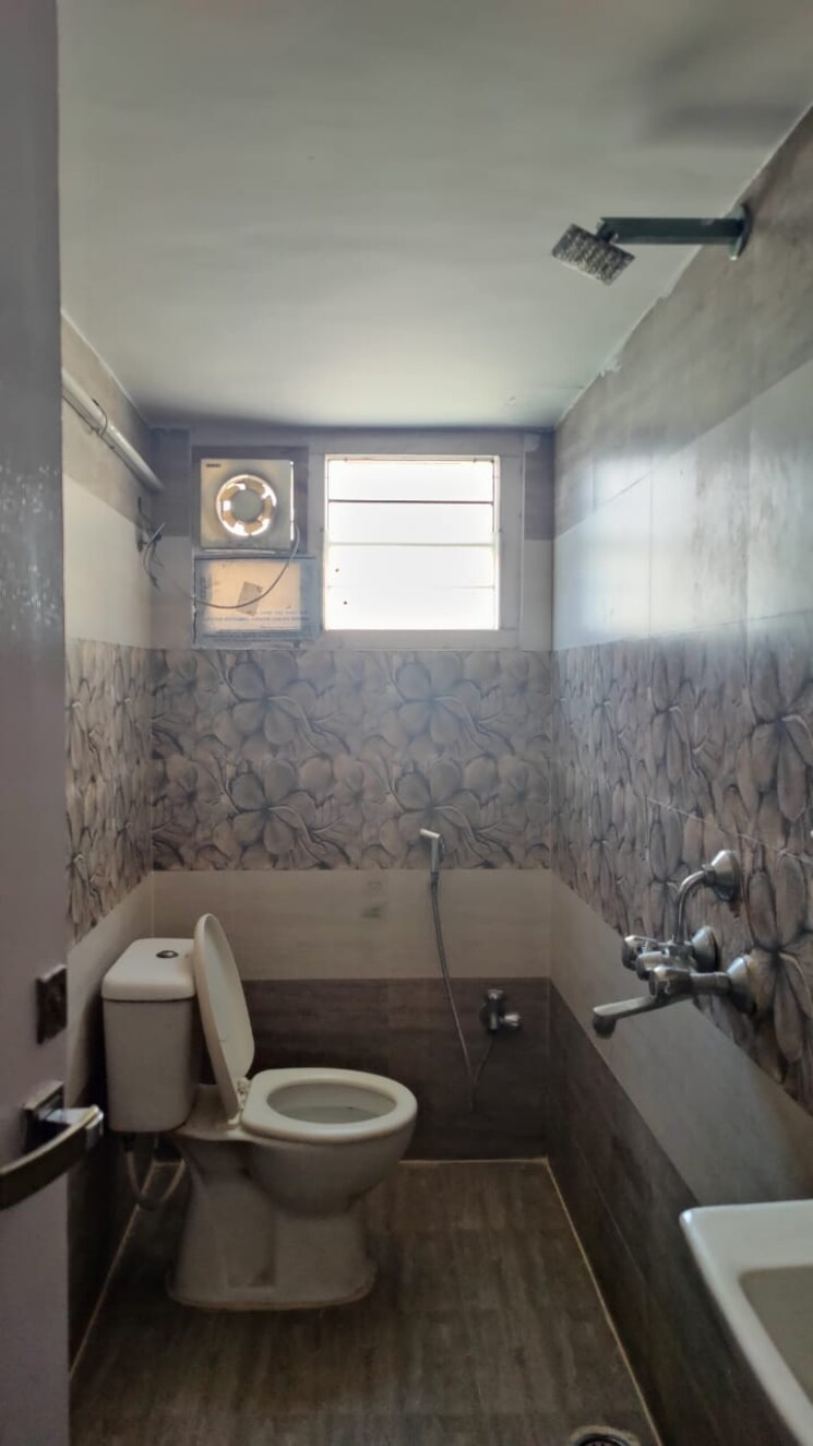 Bathroom, kondapur 2 Bedroom 1300 Sq.Ft. Apartment In Kondapur Hyderabad 9457673