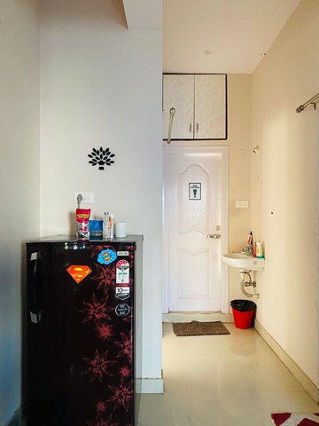 Room in 2 BHK Apartment at Kondapur – for Rent