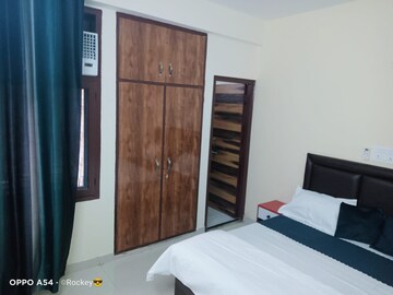 Bedroom in  Pg at Sector 27 – for Rent