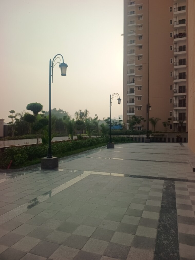 Exterior View, earthcon-casa-grande-ii Commercial Shop 611 Sq.Ft. In Chi V Greater Noida Greater Noida 9457816