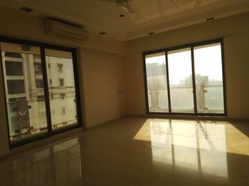 Room in 4 BHK Apartment at Ekta World Lake Superior, Powai – for Rent