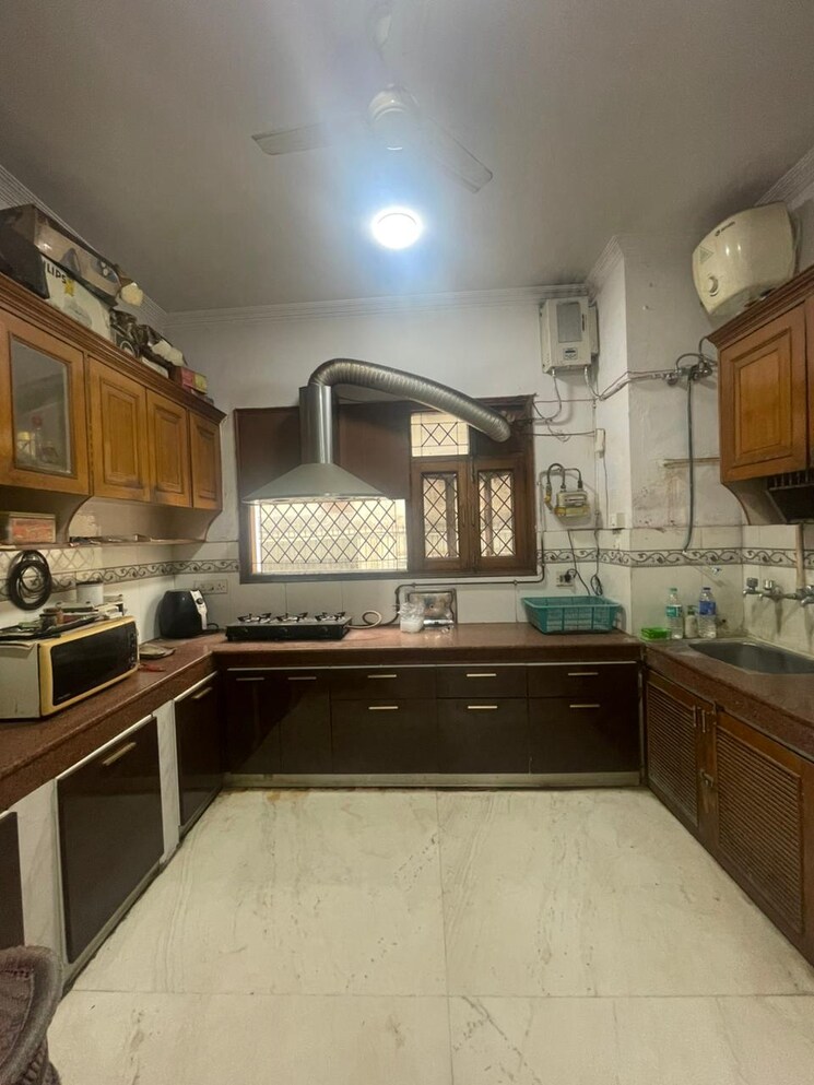 Kitchen, greater kailash i 3 Bedroom 2295 Sq.Ft. Builder Floor In Greater Kailash I Delhi 9457774