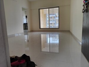 Room in 2 BHK Apartment at Sumeru Devarshi Complex, Narhe – for Rent