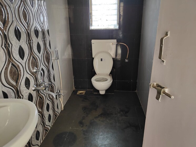 Bathroom, sumeru-devarshi-complex 2 Bedroom 849 Sq.Ft. Apartment In Narhe Pune 9457772