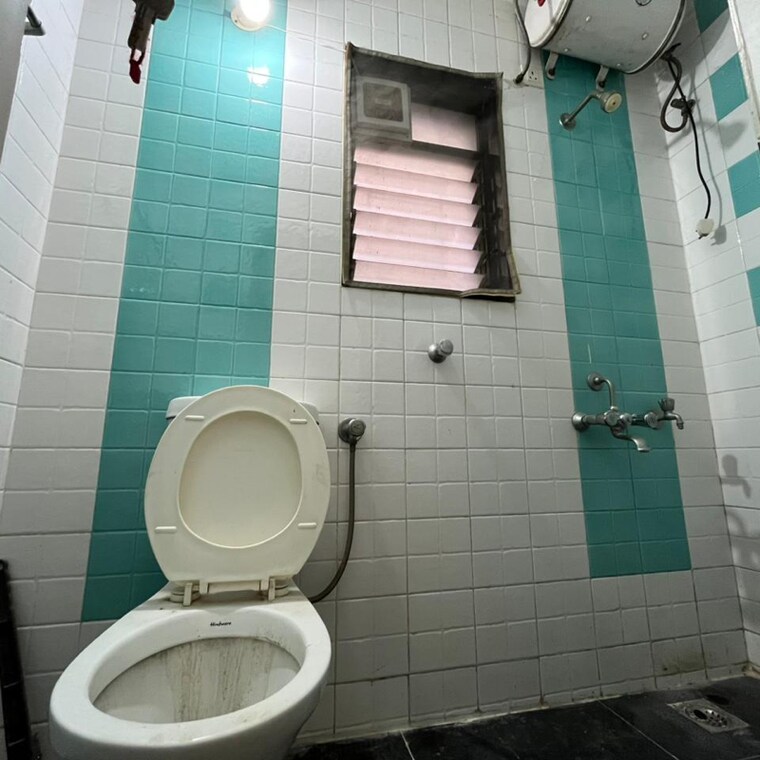 Bathroom, aundh 4 Bedroom 2000 Sq.Ft. Apartment In Aundh Pune 9457835