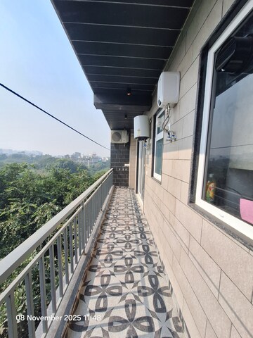 Balcony in 3 BHK Builder Floor at Dlf City Phase 3 – for Rent