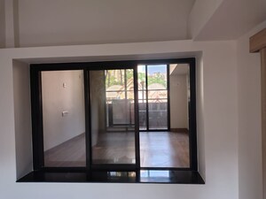 Room in 4 BHK Apartment at Hiranandani Gardens Eden Bungalows, Powai – for Rent