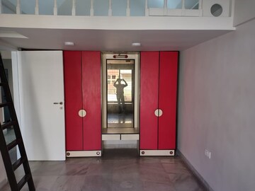 Building Lobby in 4 BHK Apartment at Hiranandani Gardens Eden Bungalows, Powai – for Rent