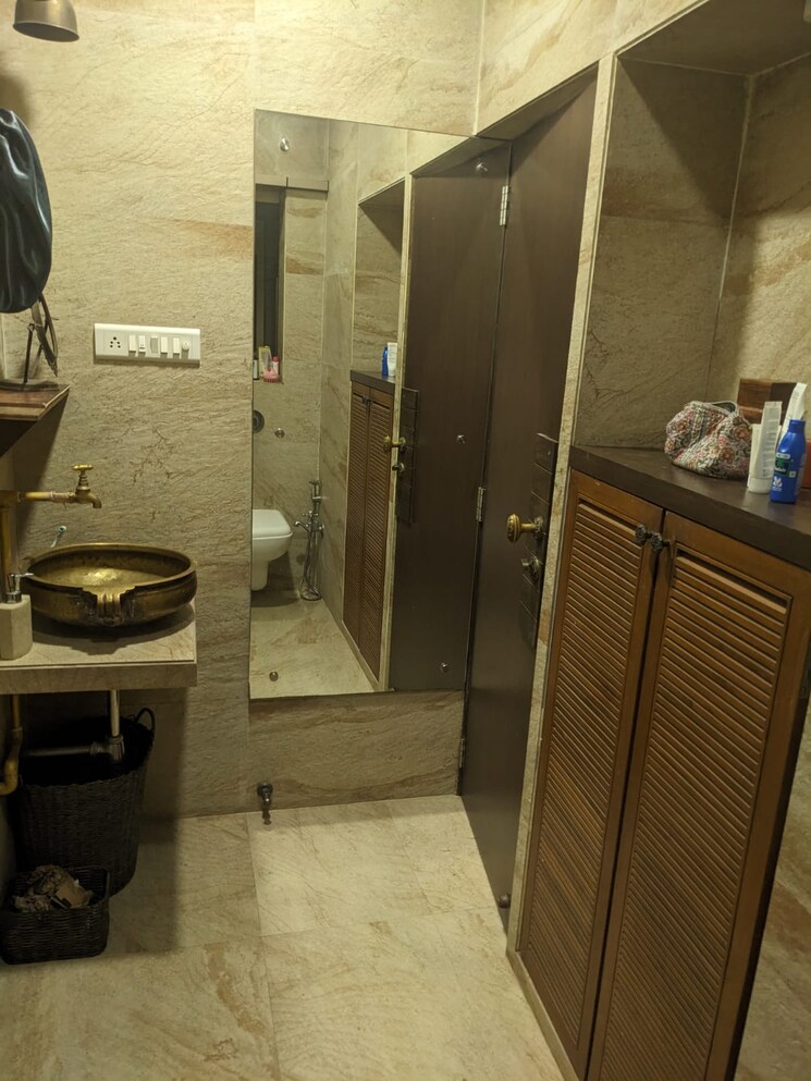 Bathroom, diamond-garden 3 Bedroom 2080 Sq.Ft. Apartment In Chembur Mumbai 9457809