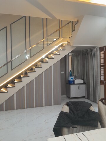  4 BHK Villa at Narayan Vihar – for Sale