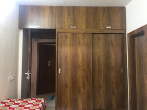 Furnished Amenities in 3 BHK Apartment at Riddhi Gardens CHS, Malad East – for Rent