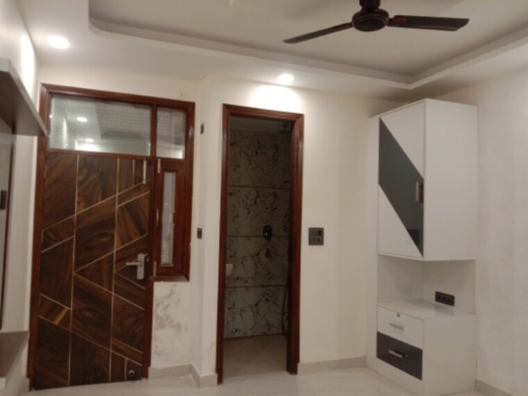 undefined, dwarka mor 4 Bedroom 1080 Sq.Ft. Builder Floor In Dwarka Mor Delhi 9458067