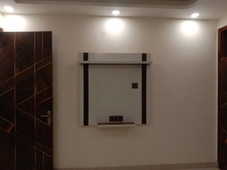 Room, dwarka mor 4 Bedroom 1080 Sq.Ft. Builder Floor In Dwarka Mor Delhi 9458067