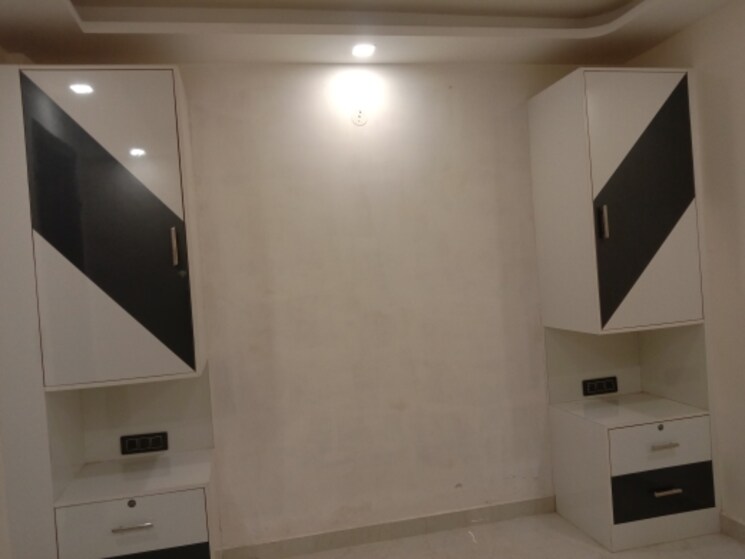 Room, dwarka mor 4 Bedroom 1080 Sq.Ft. Builder Floor In Dwarka Mor Delhi 9458067