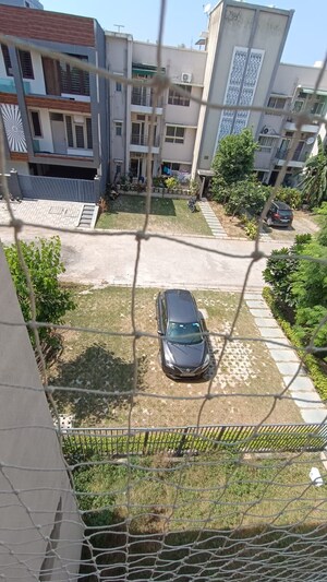 3 BHK Builder Floor For Rent in Lavender Floors, Sector 89