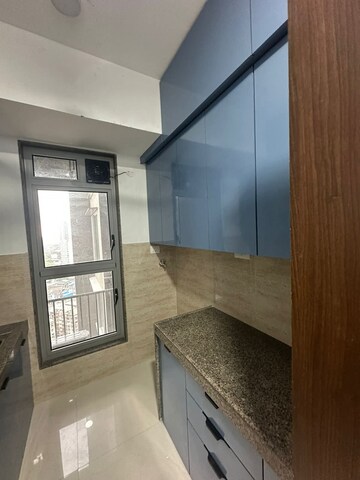 Room in 2 BHK Apartment at Sunteck City Avenue 4, Goregaon West – for Rent