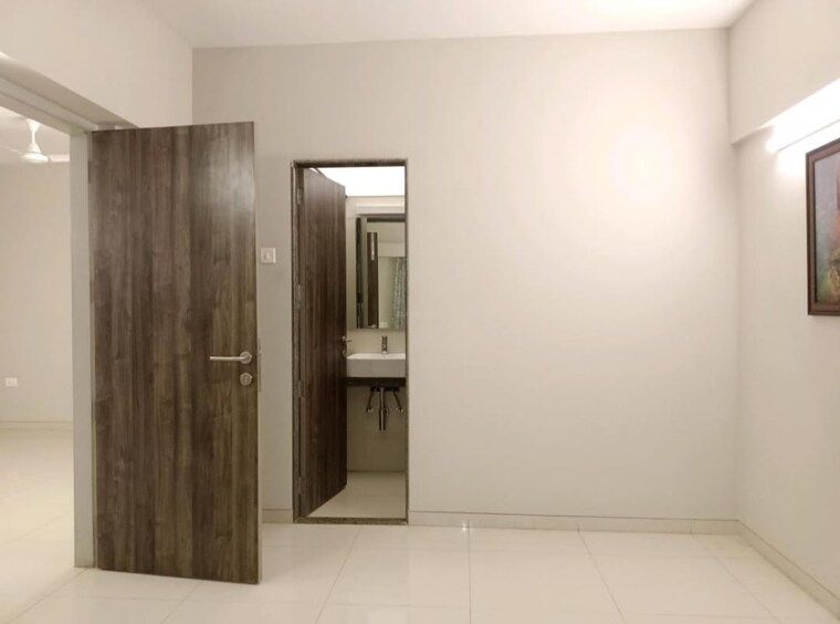 Room, virat-chs 1 Bedroom 420 Sq.Ft. Apartment In Goregaon East Mumbai 9458111
