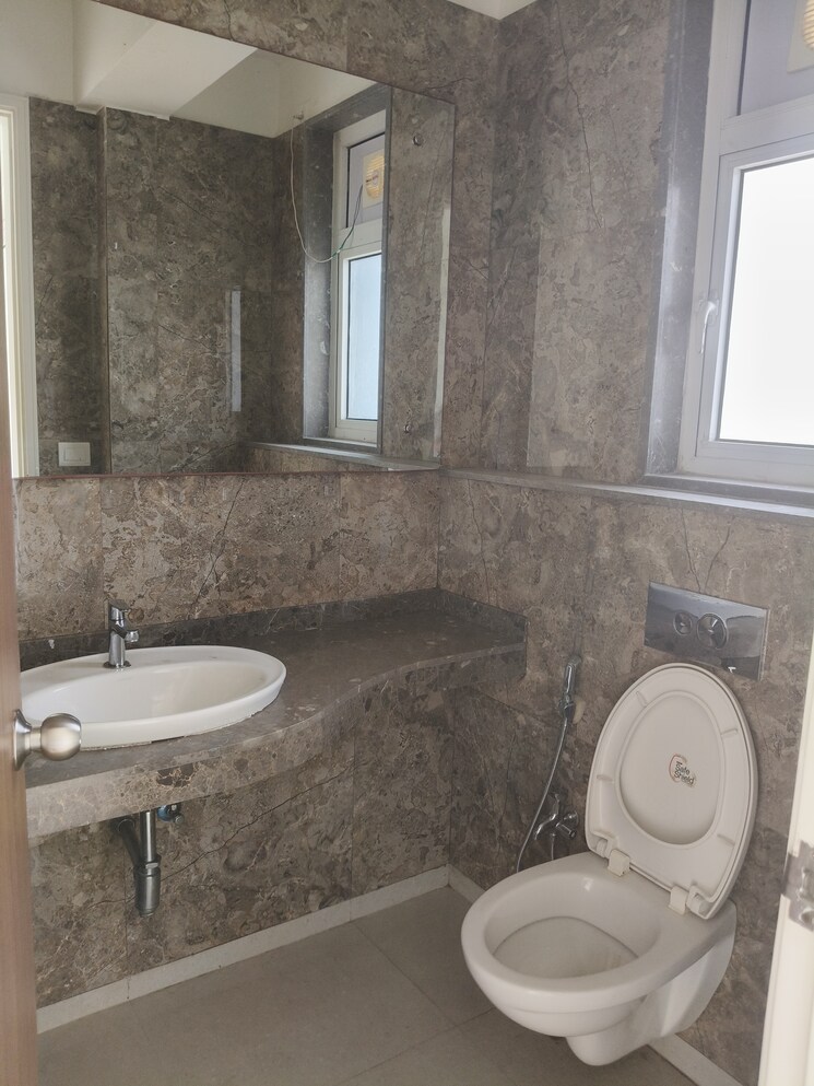 Bathroom, l-t-crescent-bay-t2 2 Bedroom 920 Sq.Ft. Apartment In Parel Mumbai 9458185