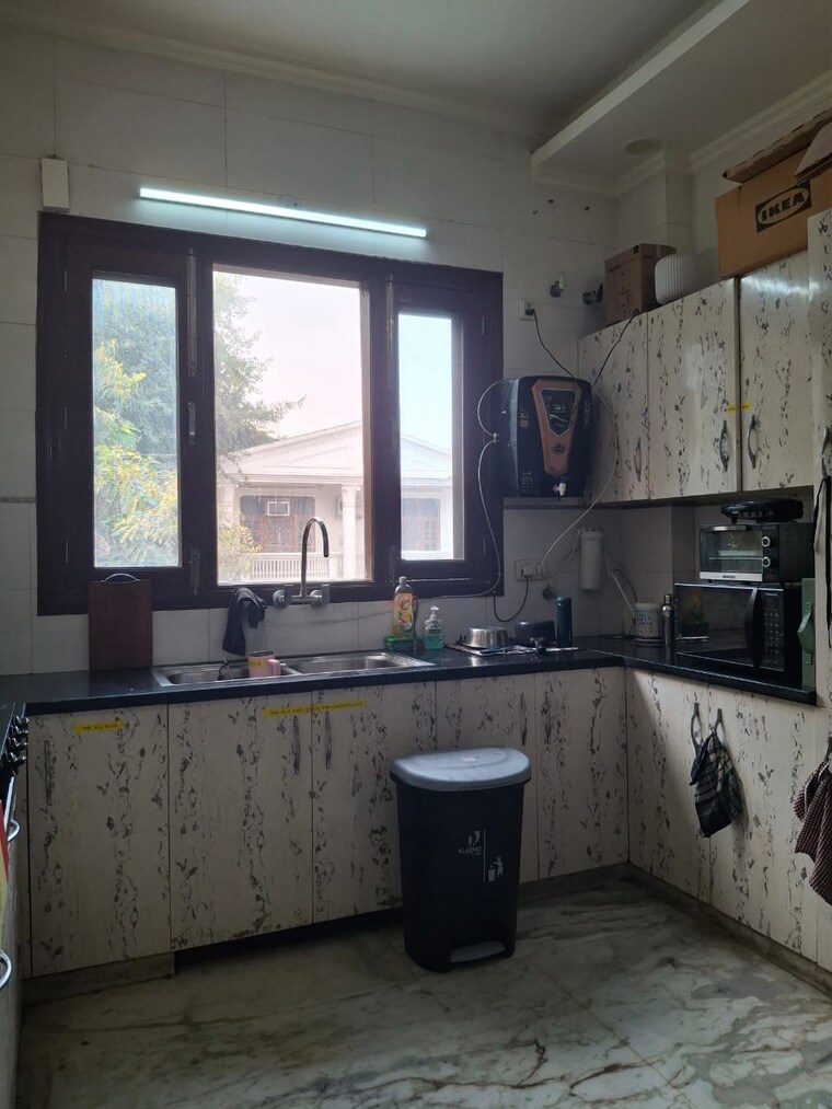 Kitchen, ansal-plaza-sector-23 3 Bedroom 1600 Sq.Ft. Builder Floor In Sector 23 Gurgaon 9458358