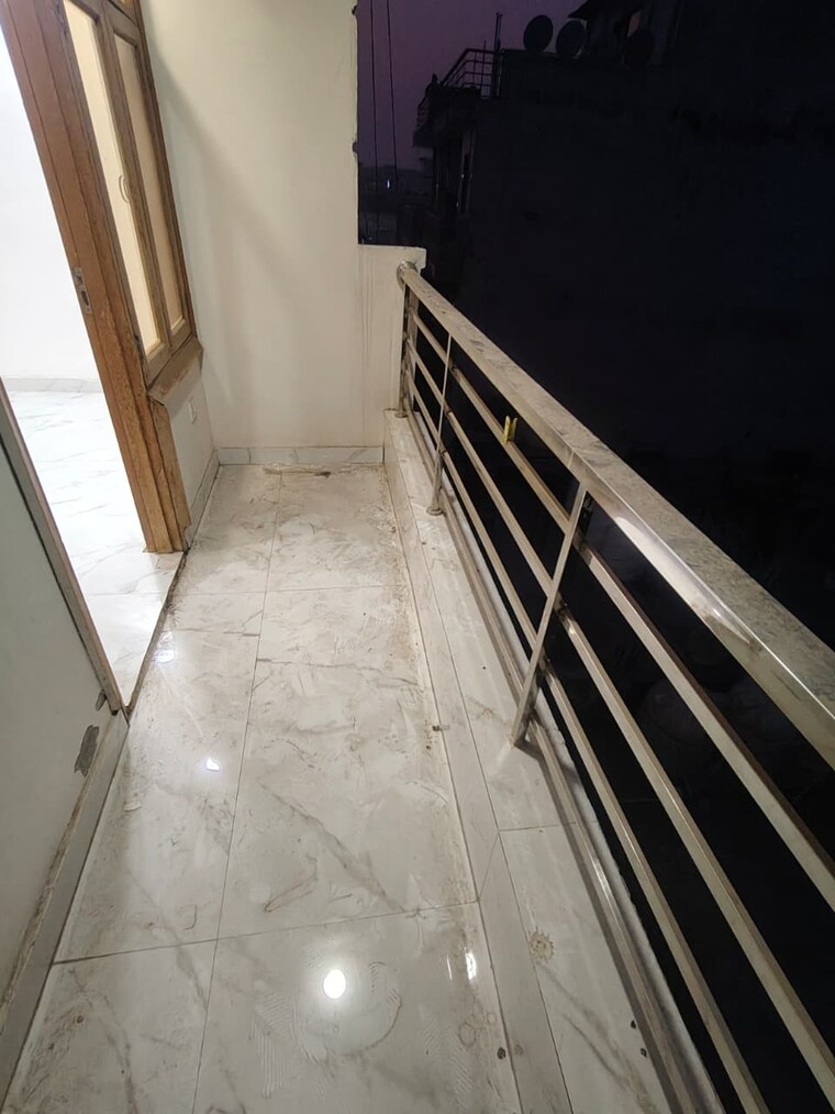 Balcony, saket 1.5 Bedroom 450 Sq.Ft. Builder Floor In Saket Delhi 9458251