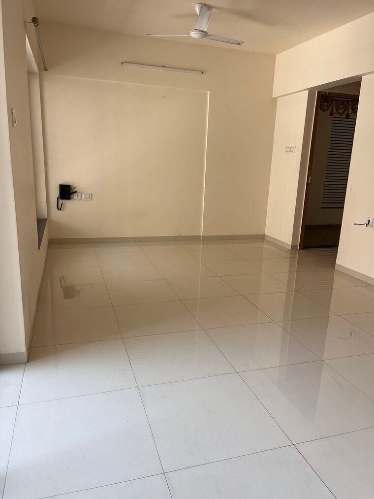 Bathroom, brahma-vantage-b 2 Bedroom 1000 Sq.Ft. Apartment In Bavdhan Pune 9458200