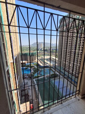 2 BHK Apartment For Sale in Dosti West County, Balkum Pada