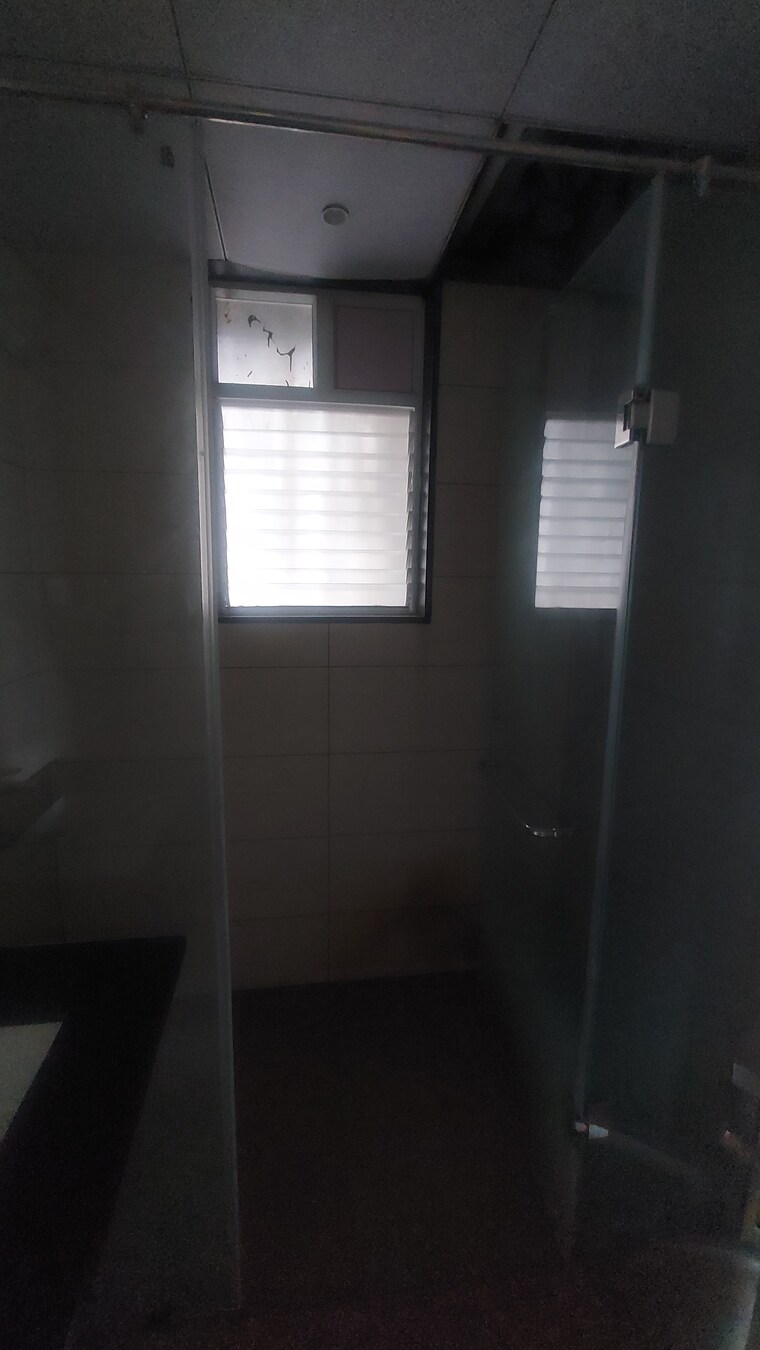 Bathroom, trendset-jayabheri-elevate 3 Bedroom 2210 Sq.Ft. Apartment In Madhapur Hyderabad 9458370