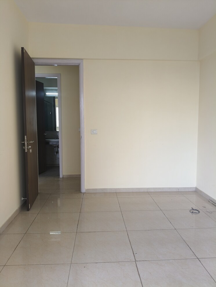 Bedroom, l-t-crescent-bay-t2 2 Bedroom 920 Sq.Ft. Apartment In Parel Mumbai 9458369