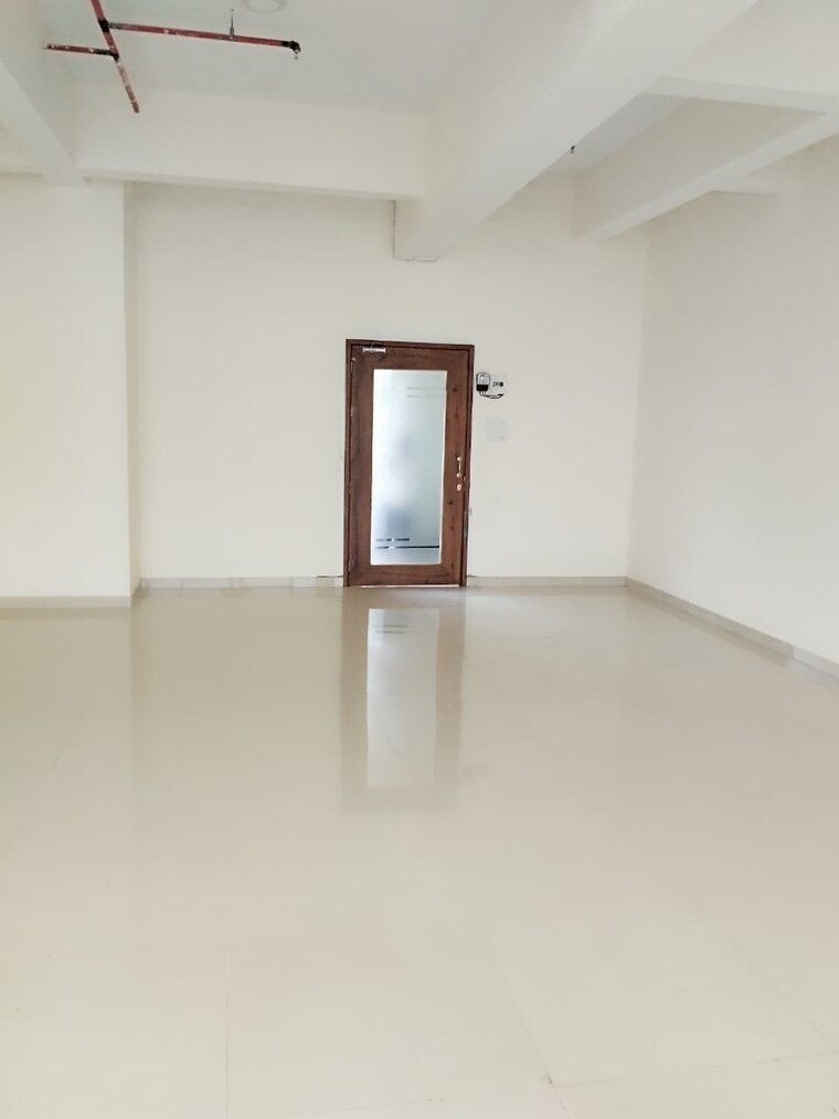 Room, bhandup west Commercial Office Space 750 Sq.Ft. In Bhandup West Mumbai 9458118