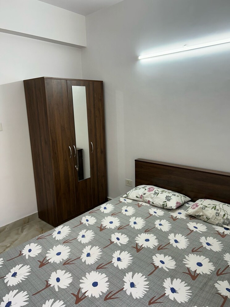 Bedroom, paras-tierea 1 Bedroom 495 Sq.Ft. Apartment In Sector 137 Noida 9458362
