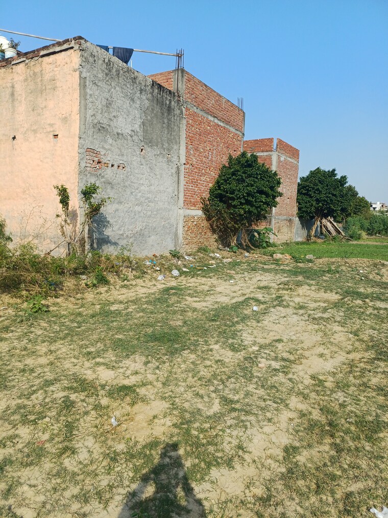 Garden, palla  85 Sq.Yd. Plot In Palla Faridabad 9458438
