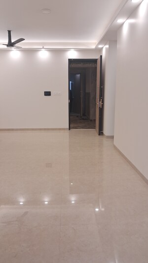 2 BHK Apartment For Rent in Dosti Eastern Bay, Wadala