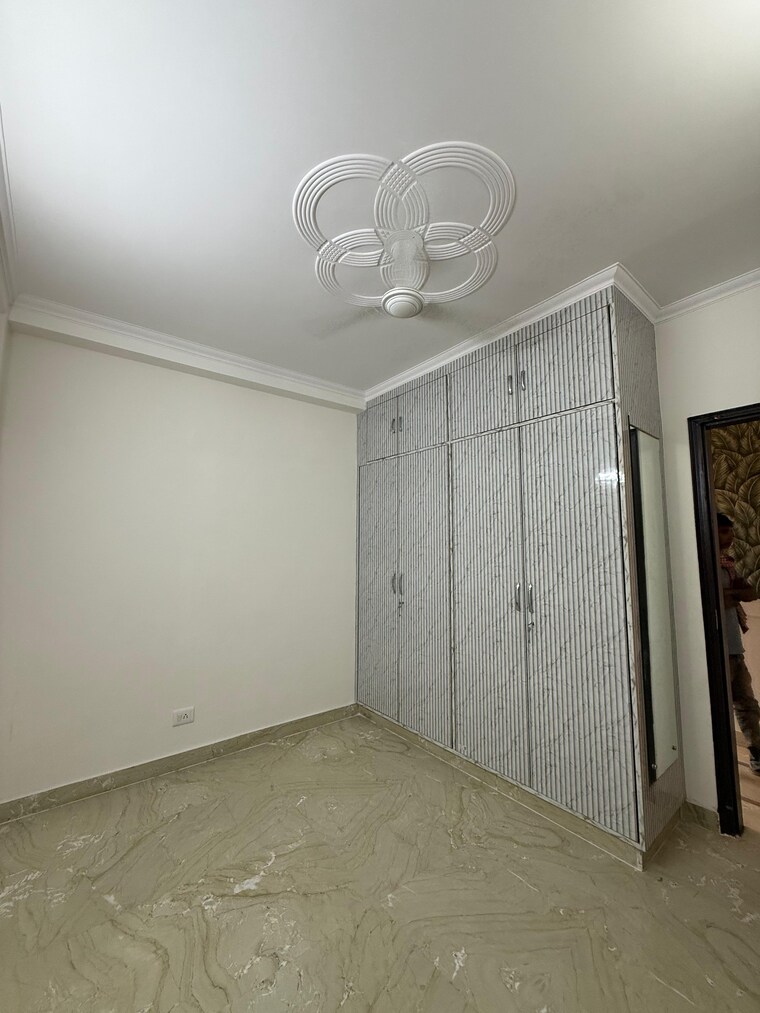 Room, govindpuri 3 Bedroom 900 Sq.Ft. Builder Floor In Govindpuri Delhi 9458747