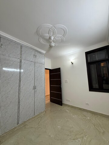 Room in 3 BHK Builder Floor at Govindpuri – for Sale