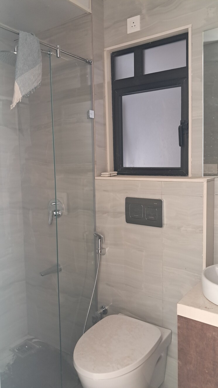 Bathroom, dosti-eastern-bay 2 Bedroom 785 Sq.Ft. Apartment In Wadala Mumbai 9458515