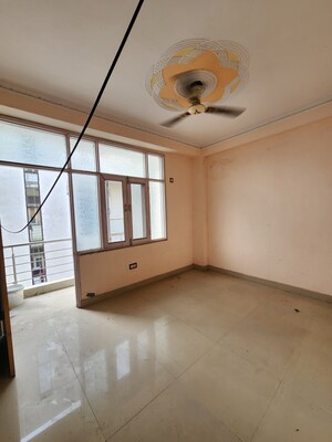 2 BHK Builder Floor For Rent in Chattarpur