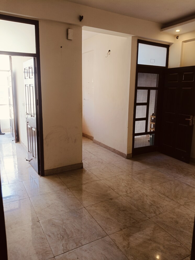 Room, dhakoli 3 Bedroom 1000 Sq.Ft. Builder Floor In Dhakoli Zirakpur 9458544